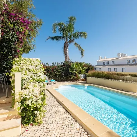 Villa Praia Da Luz 23 By Destination Algarve Alagoas